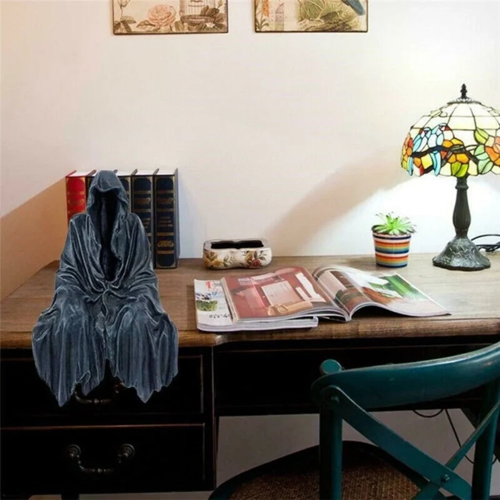 Halloween Decoration: Compact Grim Reaper Statue
