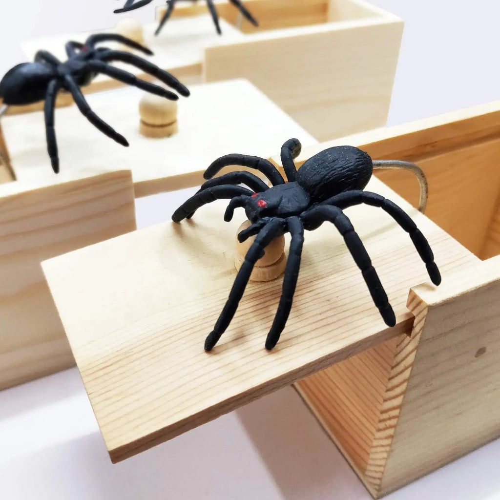 Halloween Prank Spider Box - Fun Trick Decoration Toy
