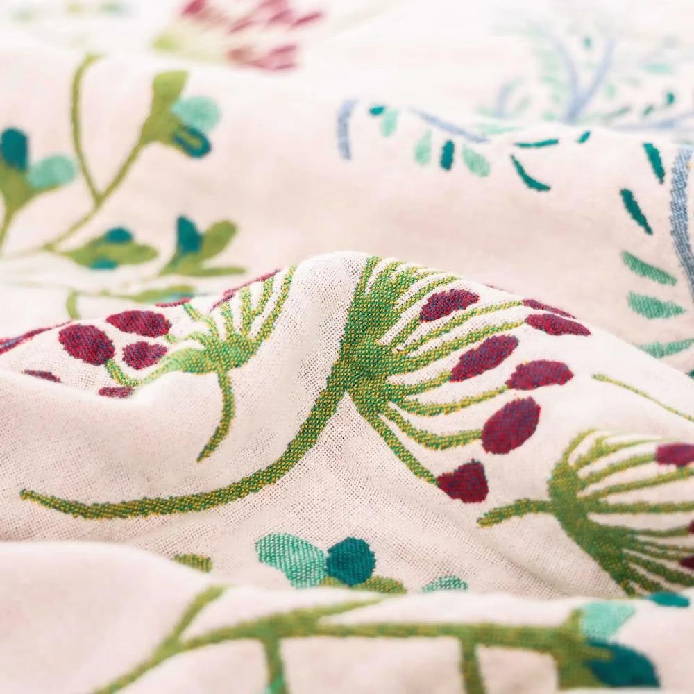 Cozy Cotton Throw Blanket with Plush Fluff and Decorative Floral Design